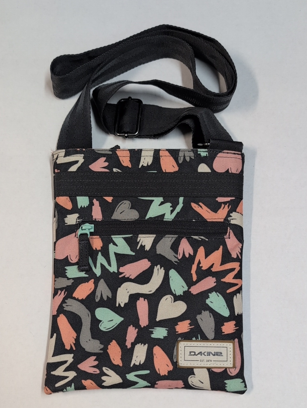Dakine Black Multi Brushstroke Pattern Crossbody Pouch